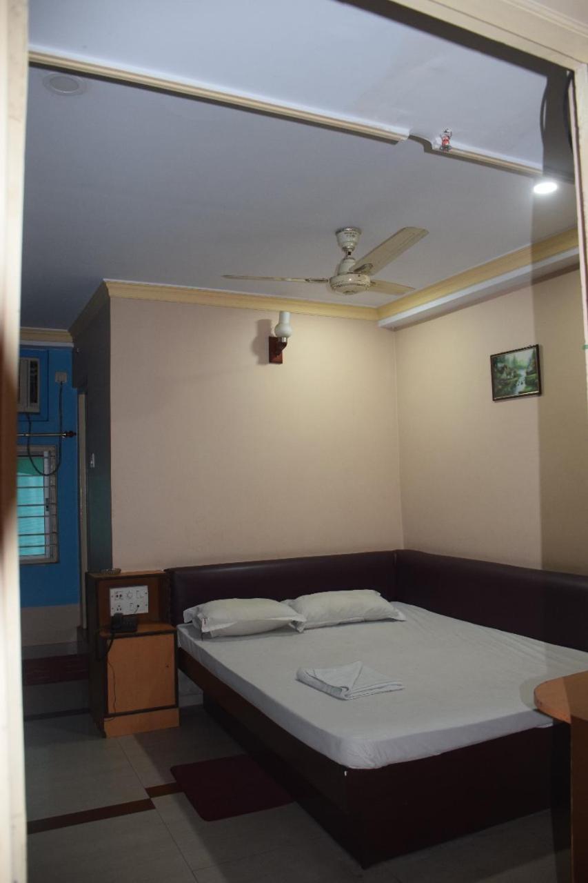 Starline Hotel อการ์ตาลา ภายนอก รูปภาพ