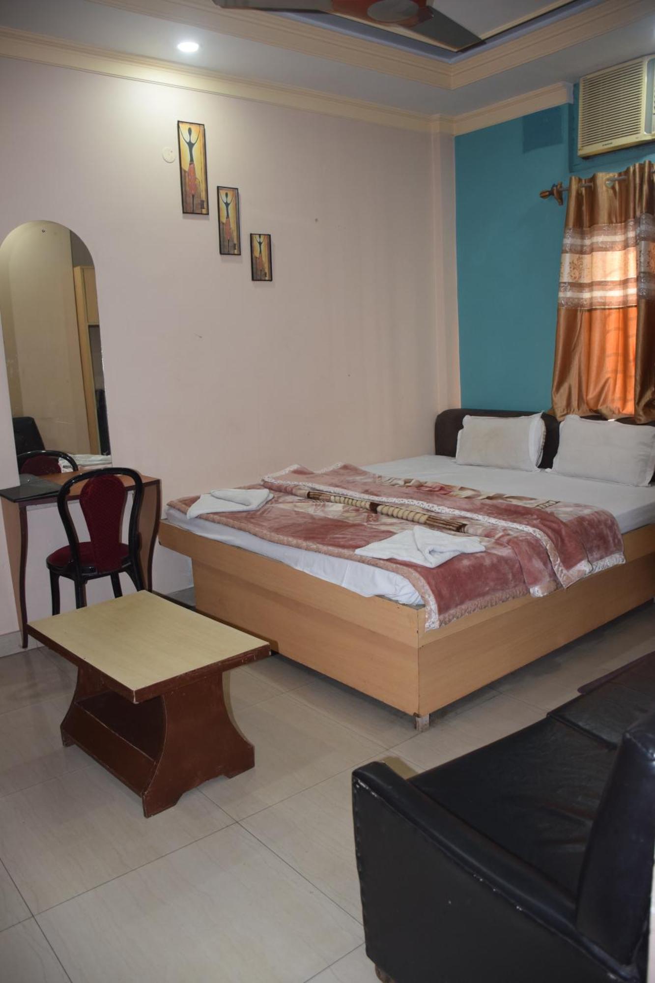 Starline Hotel อการ์ตาลา ภายนอก รูปภาพ